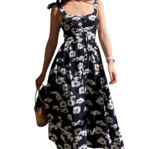 Urban Outfitters Floral Maxi Dress – Size M ✨